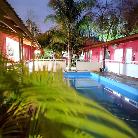Complejo Alma Misionera Hotel ปูแอร์โตอีกวาซู ภายนอก รูปภาพ